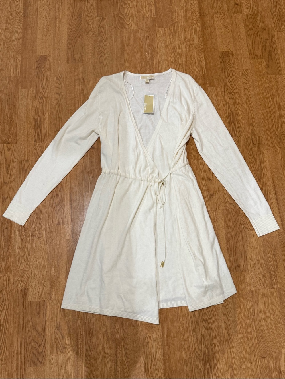 Michael Kors white long-sleeve V-neck wrap dress